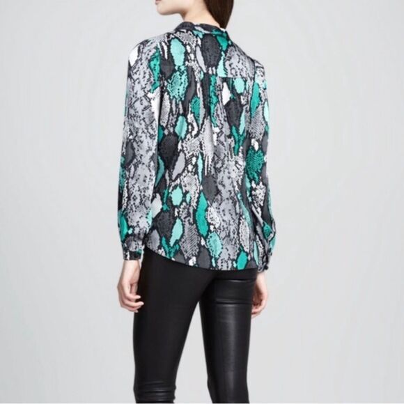 MILLY | Katalina Silk Snake Print Blouse Teal Gray Black Top Women’s Size 4 - Picture 2 of 13